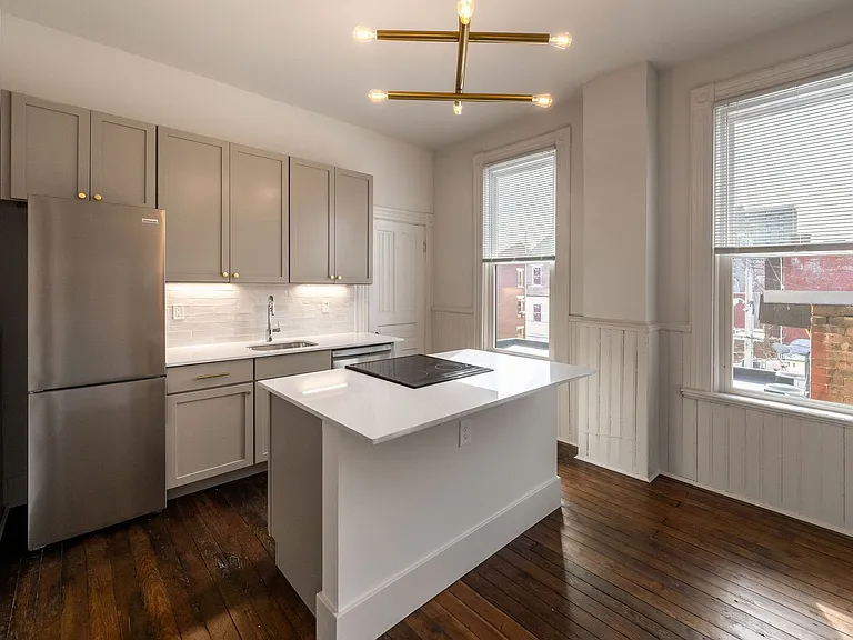 828 Madison Ave #2B — Photo 2