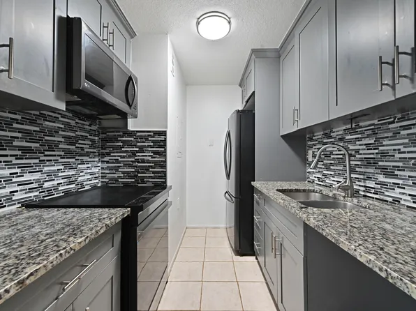 1089 N Benoist Farms Road #205, West Palm Beach, FL 33411