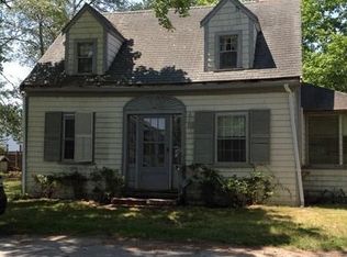 14 Surf Ave, Wareham, MA 02571