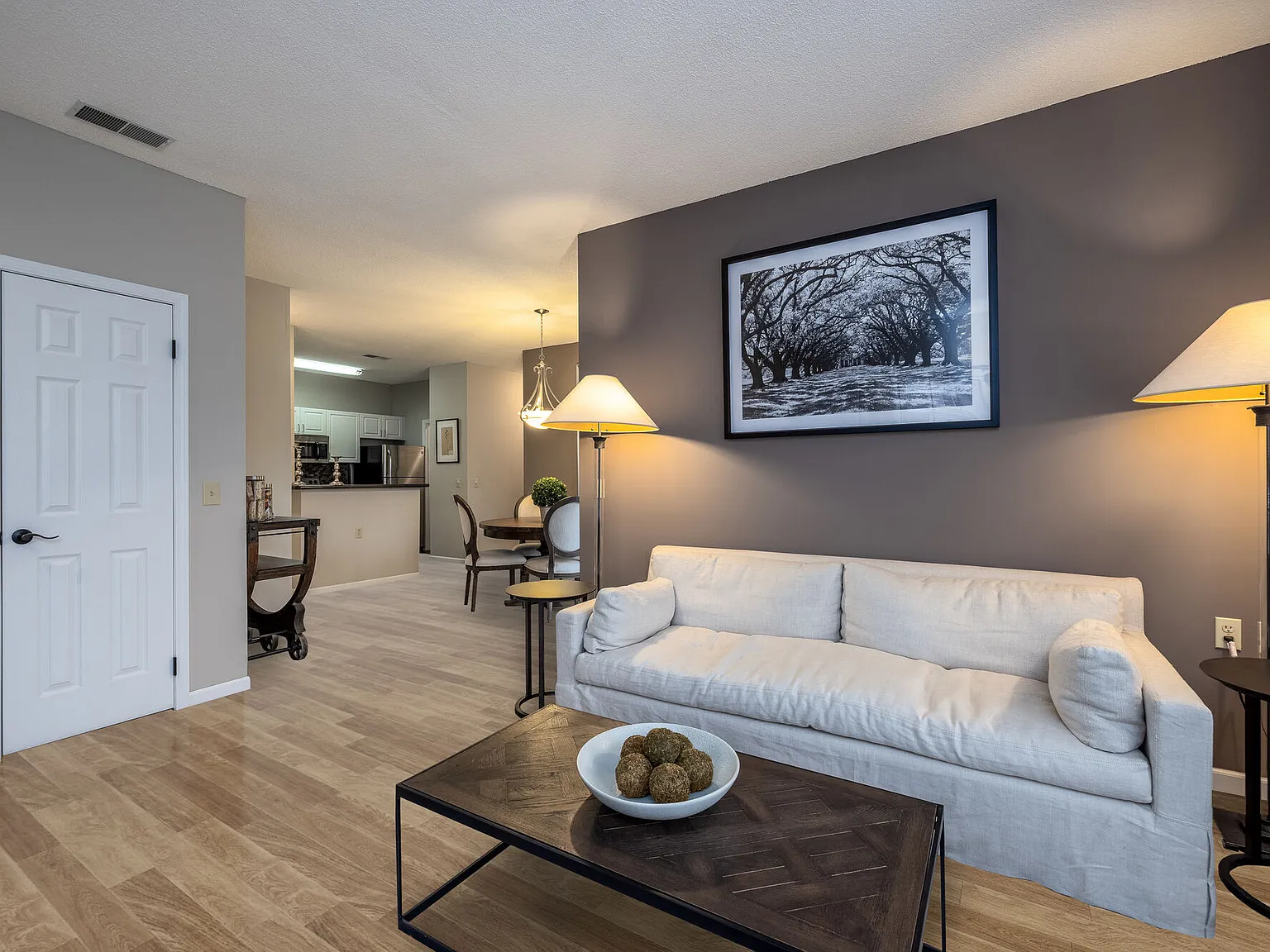 Coventry Apartments — Photo 3