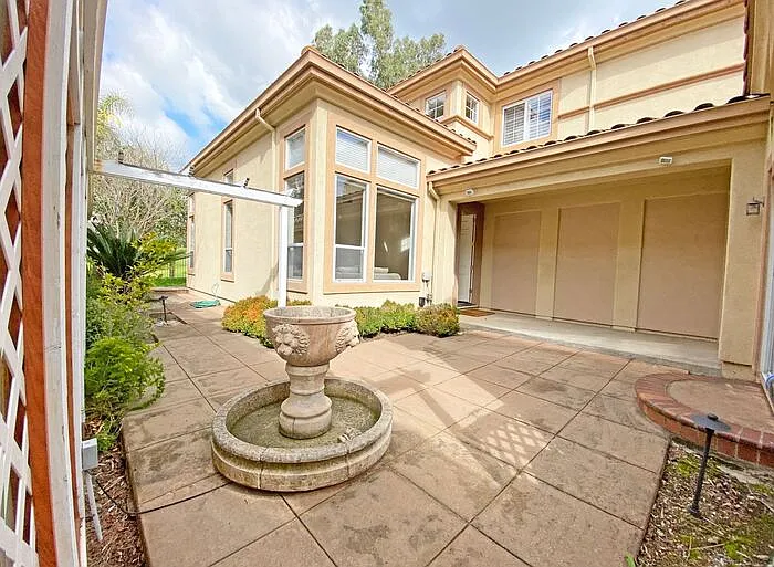 5821 Killarney Cir — Photo 3
