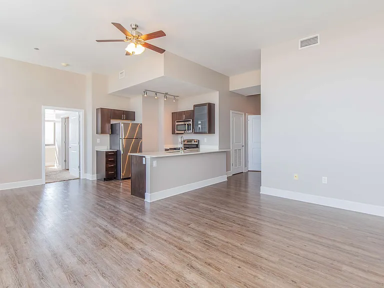 Heers 2 Bed 2 Bath 1053 Living