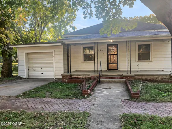 206 N Miles Ave, Pittsburg, KS 66762