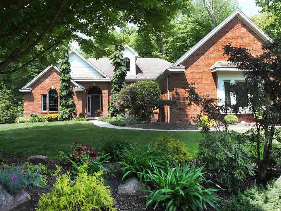 1st image of 4068 Deerfield Woods Dr