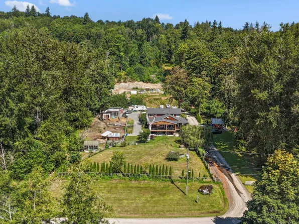 30957 Gunn Ave, Mission, BC V4S 1H2