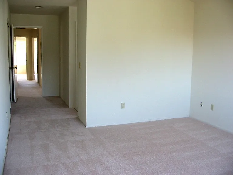 Mary Caroline Dr — Photo 11