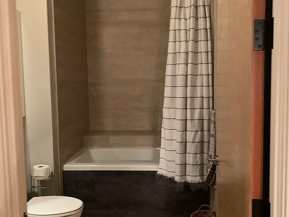 4th image of 16 Jessie St APT 210