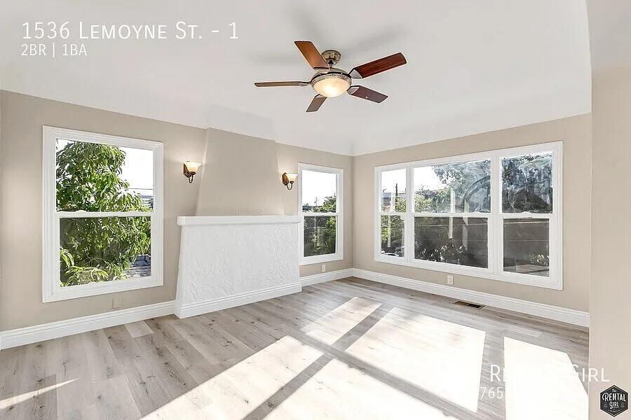 Charming And Bright 2 Bed/ 1 Bath 1930s Abode | Polished Hardwood Floors | Echo Park Neighborhood... — Photo 1