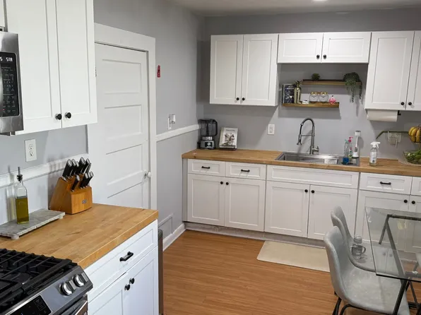 91 West St #1-R, Whitman, MA 02382