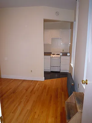 Rented by Alexander Hidalgo, Inc. | media 22