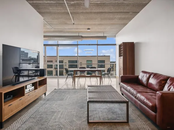 345 6th Ave N Unit 601, Minneapolis, MN 55401