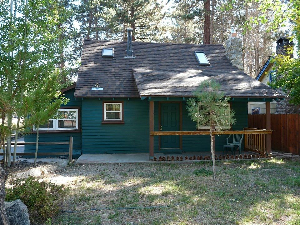 1st image of 1031 Herbert Ave