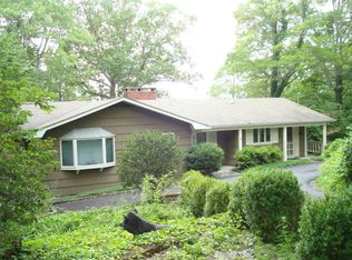 153 Ridgeview Rd, Spruce Pine, NC 28777