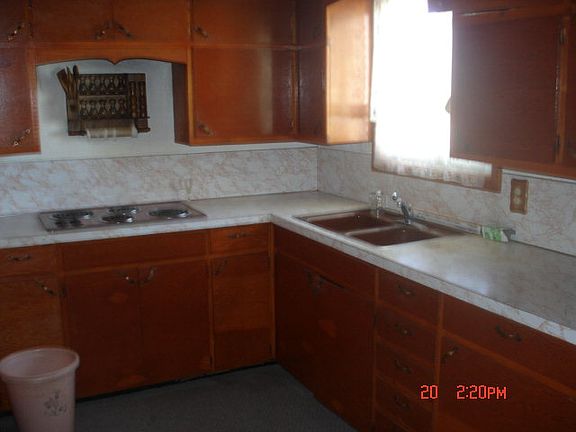 4th image of 1605 Santa Fe Ave