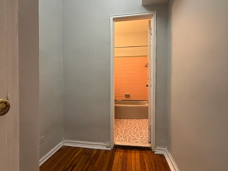820 Ocean Pkwy #103 — Photo 3