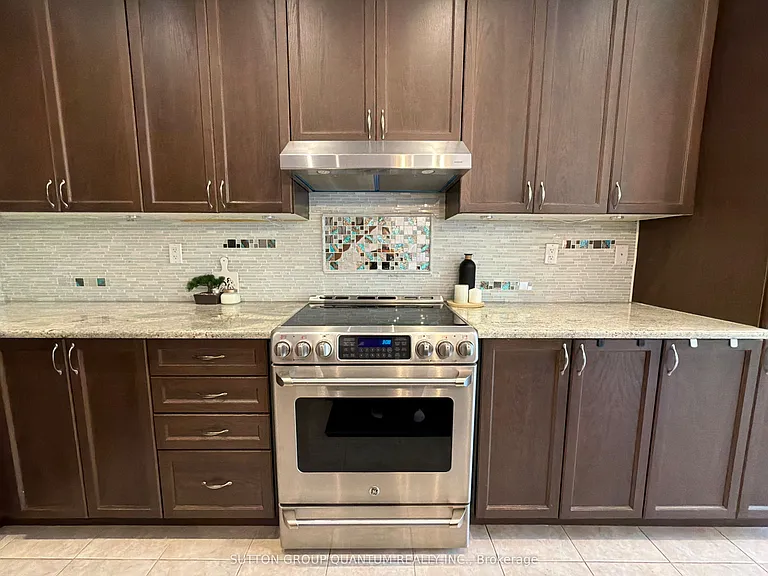 102 Lake Ave — Photo 11