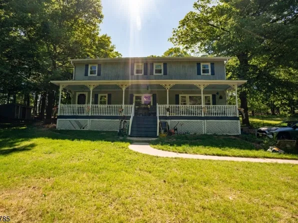 30 Mountainview Ave, Mount Arlington Boro, NJ 07856