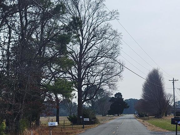 5th image of 961 Ferry Rd