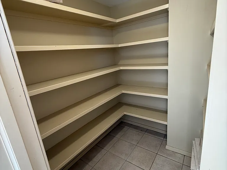 2303 S Memorial Dr — Photo 18