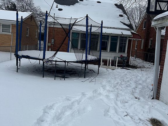 2nd image of 6929 Drexel St