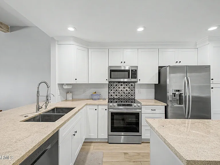 7972 E Cactus Wren Rd — Photo 8