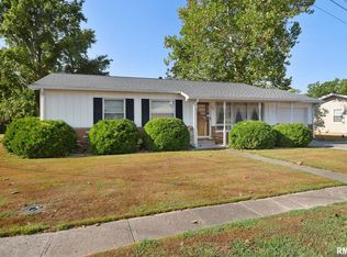 104 Deborann Dr, Carrier Mills, IL 62917