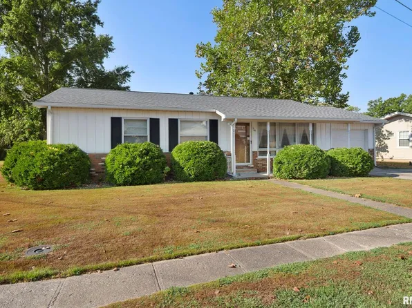 104 Deborann Dr, Carrier Mills, IL 62917