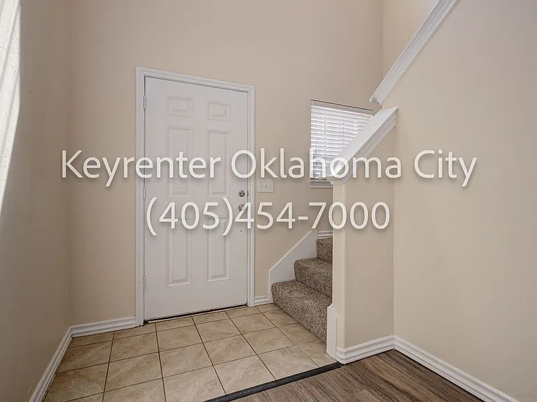 2409 Rosa Cir — Photo 36
