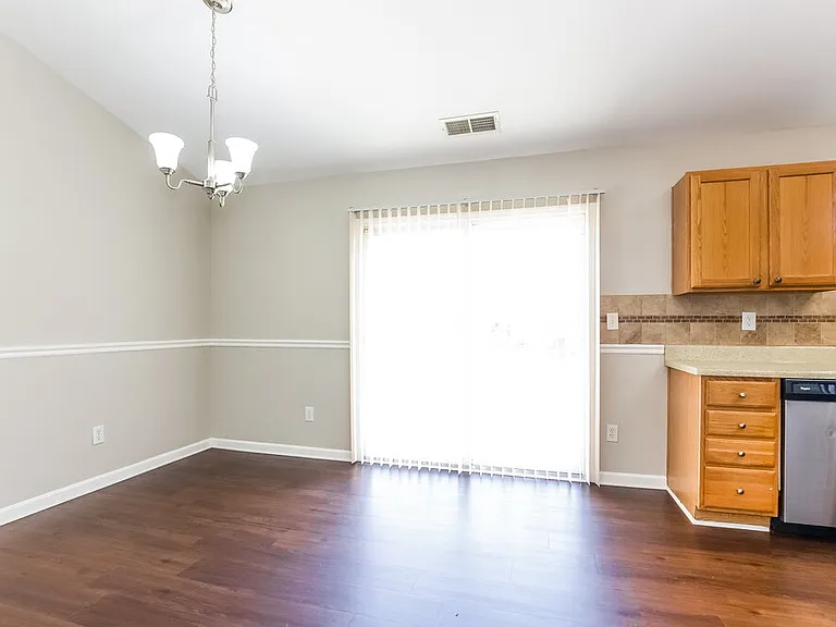 12805 Beddingfield Dr — Photo 6