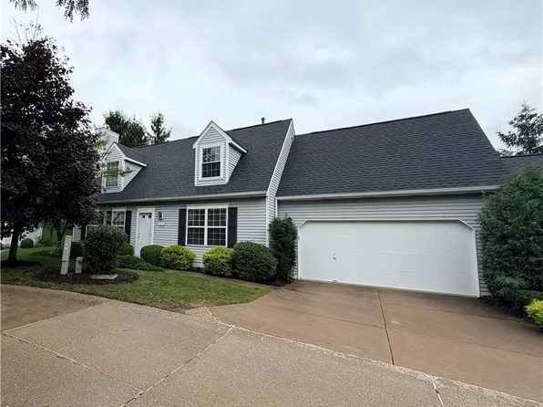3551 E Prescott Cir, Cuyahoga Falls, OH 44223