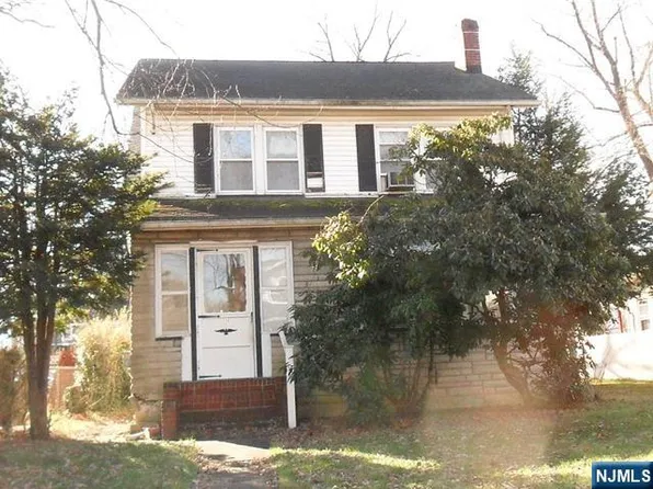 292 Rosemont Pl, Englewood, NJ 07631