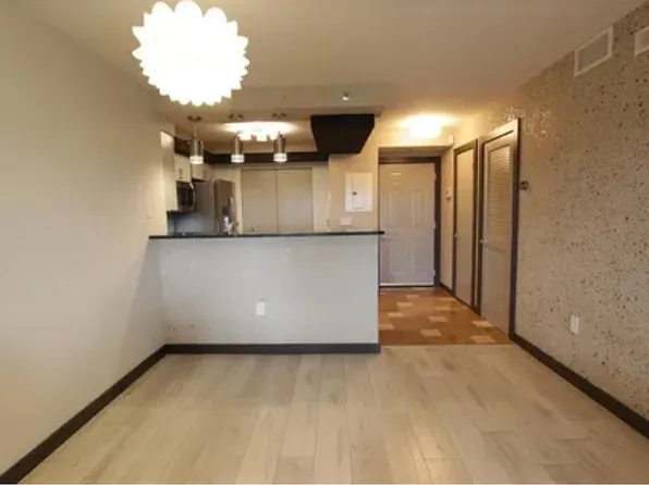 795 Hammond Dr APT 806, Atlanta, GA 30328