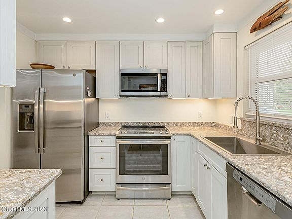 3rd image of 291 Cape Shores Cir #20
