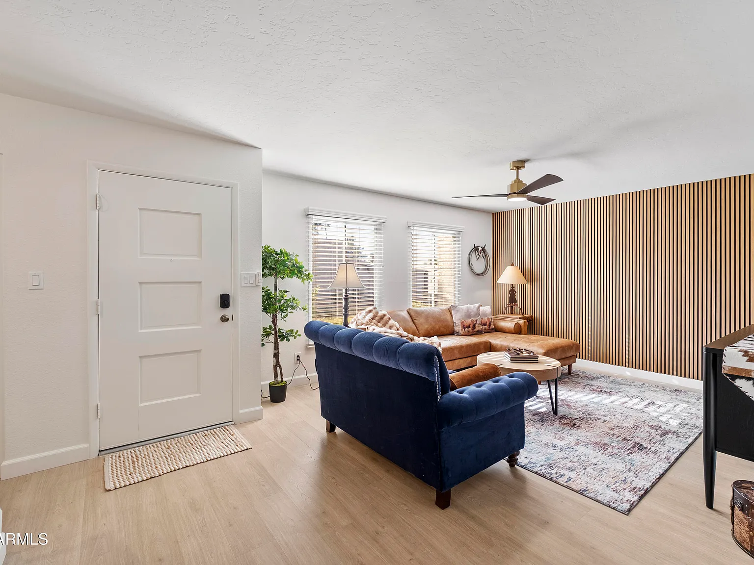 3 bed, 2.5 bath, 1740 sqft, $3,150 — Photo 4