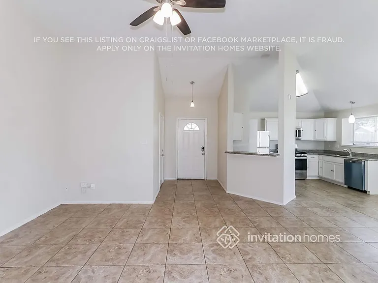 11514 Dell Hollow Dr — Photo 3