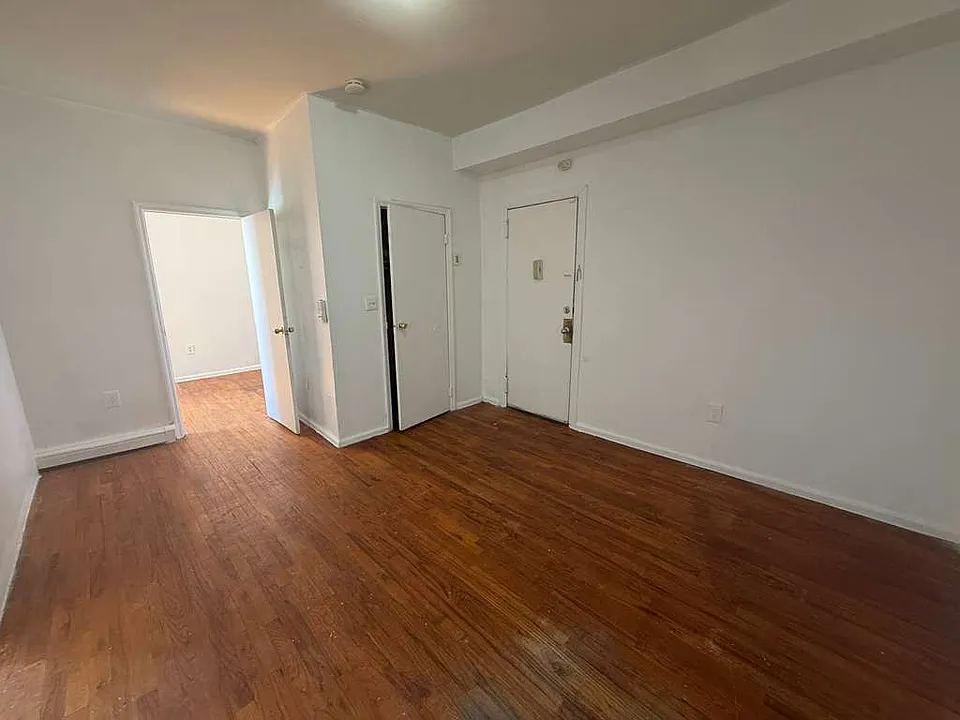 210-212 Central Ave #3E