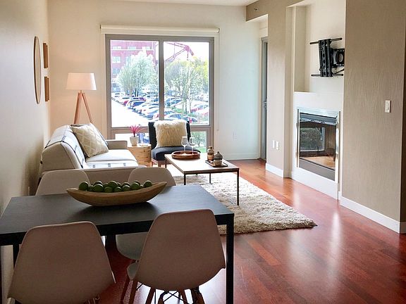 5th image of 1260 NW Naito Pkwy Unit 204B