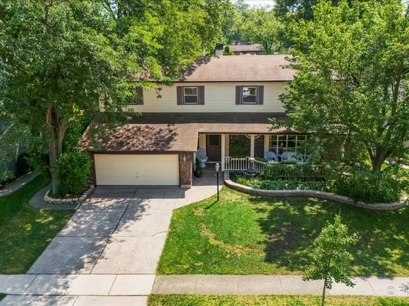 159 University Dr, Buffalo Grove, IL 60089