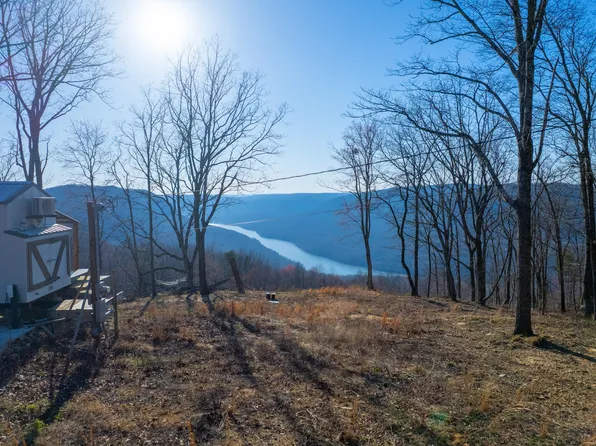 205 Healing Bluff Rd, Chattanooga, TN 37419