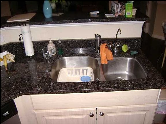 3rd image of 1300 Park Blvd #716