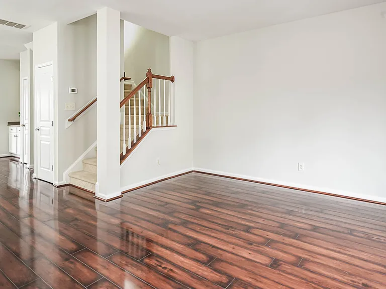 308 Kinellan Ln — Photo 16