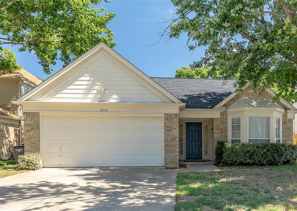 1st image of 2532 Dahlia Dr