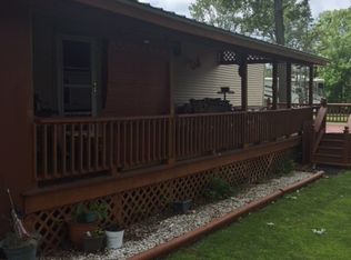 708 National Lake Dr, Sylvan Beach, NY 13157