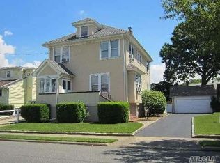 530 Oceanpoint Ave #1, Cedarhurst, NY 11516