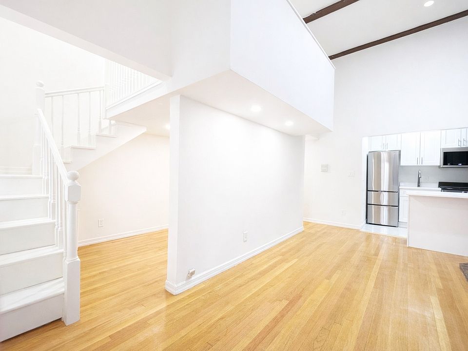 1st image of 414 W 22nd St APT 7