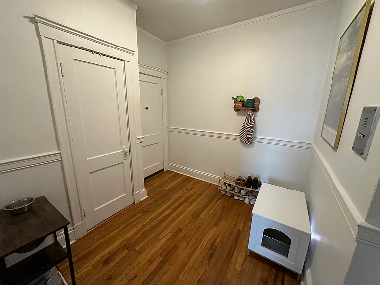 1572 Commonwealth Ave — Photo 8