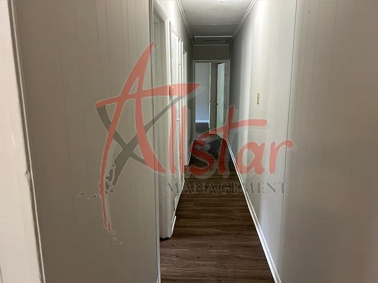 2336 Norman Ave — Photo 12
