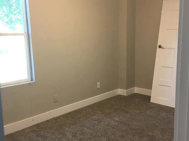 301 N Almond St #4 — Photo 11