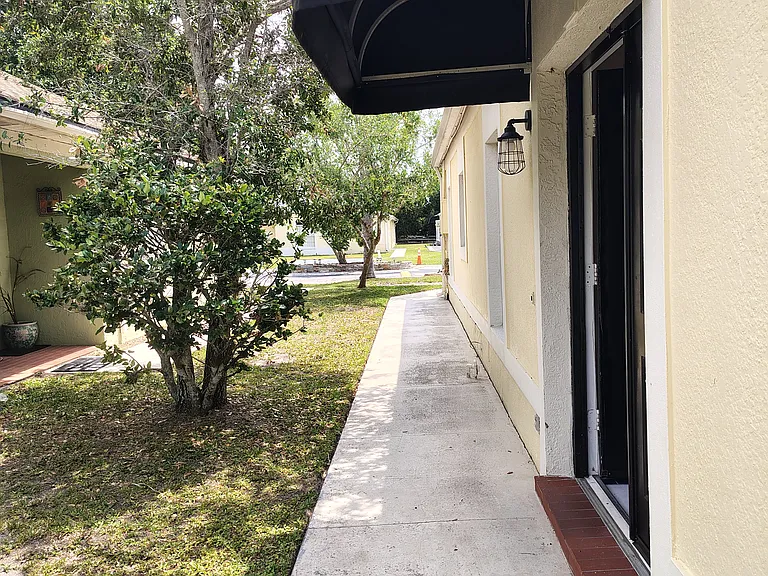 1074 Universal Rest Pl — Photo 3