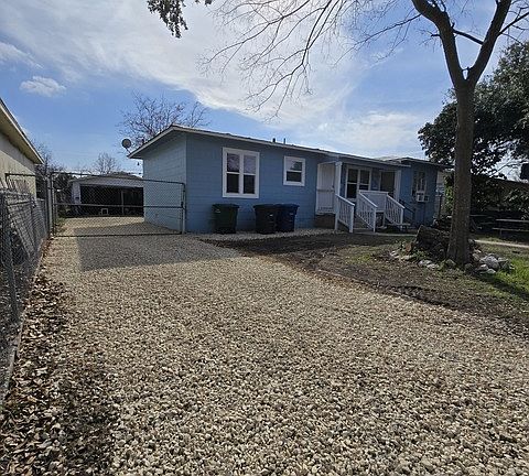 2nd image of 1124 Fenfield Ave